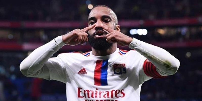 Khám phá hành trình của Alexandre Lacazette