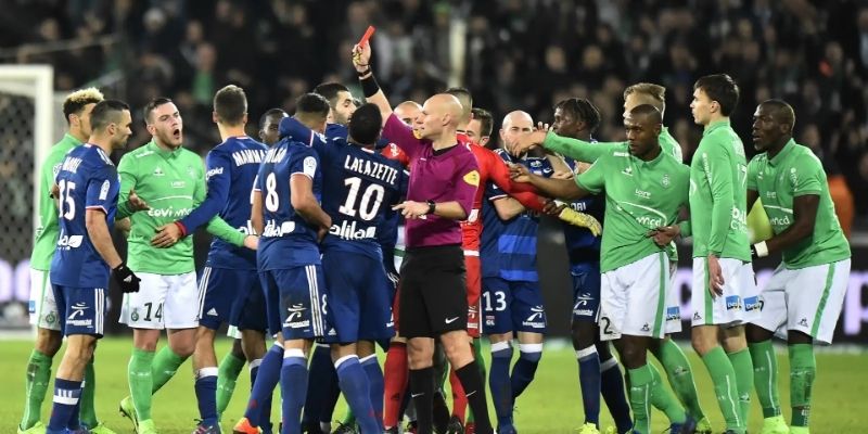 Phân tích lối chơi 2 đội