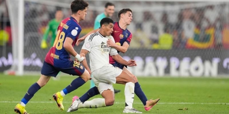Trận đấu kinh điển của lyon tại Bernabéu