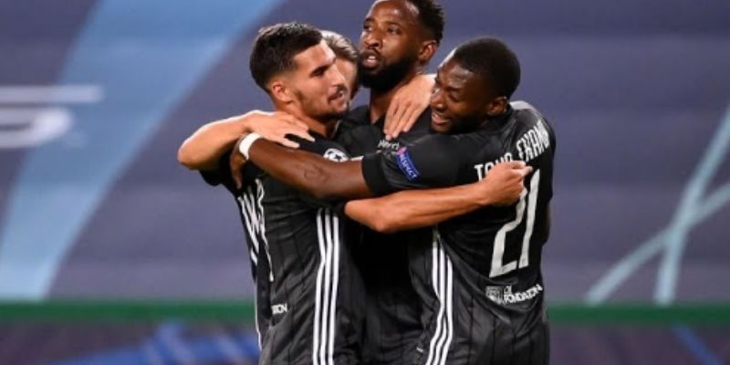 Lý do Lyon chưa thể vô địch cup C1